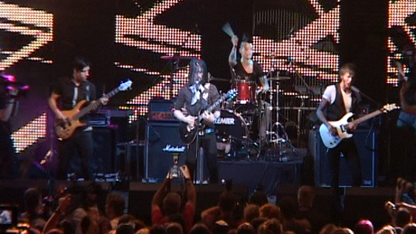 Anti Fitness Club turnézna Ákossal