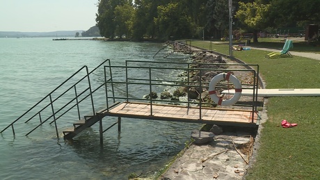 A Balaton vize csaknem 30 fokig melegedett