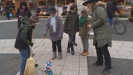 Szellemek ellen is védekeztek a Kossuth téren