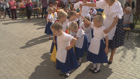 Falunapoztak a toponáriak