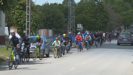 Elindították a kerékpáros szezont a zsotások