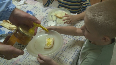 Mézes reggelit tartottak a Gyakorló oviban